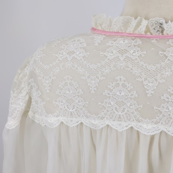 Dream away white robe with white trim/pink edge-L - Picture 5 of 5